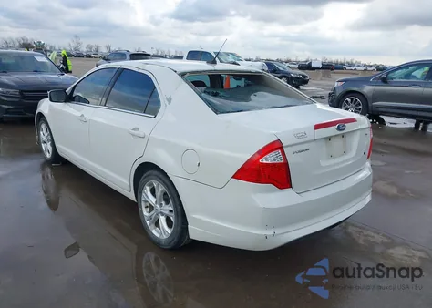 2012 Ford Fusion Se z USA, uszkodzony, nr VIN 3FAHP0HA5CR435957